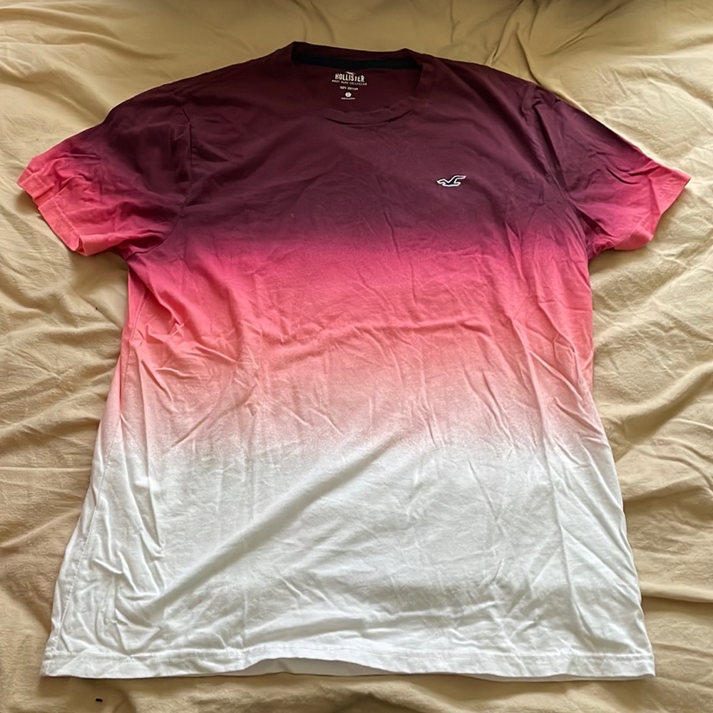Hollister t-shirt